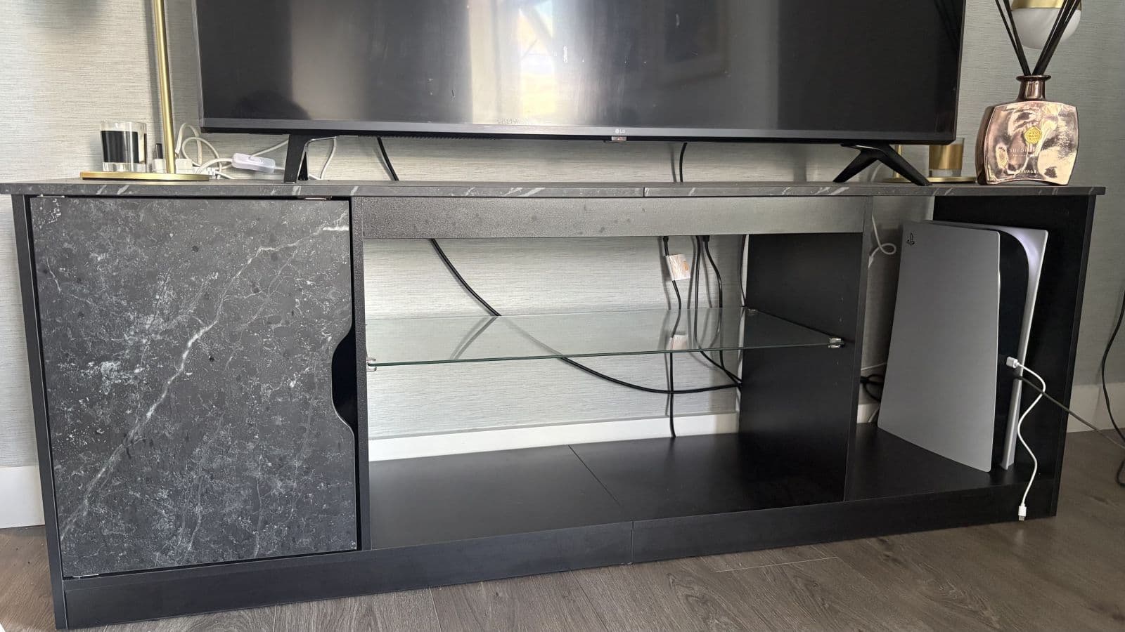 tv table, صورة 1 من 2