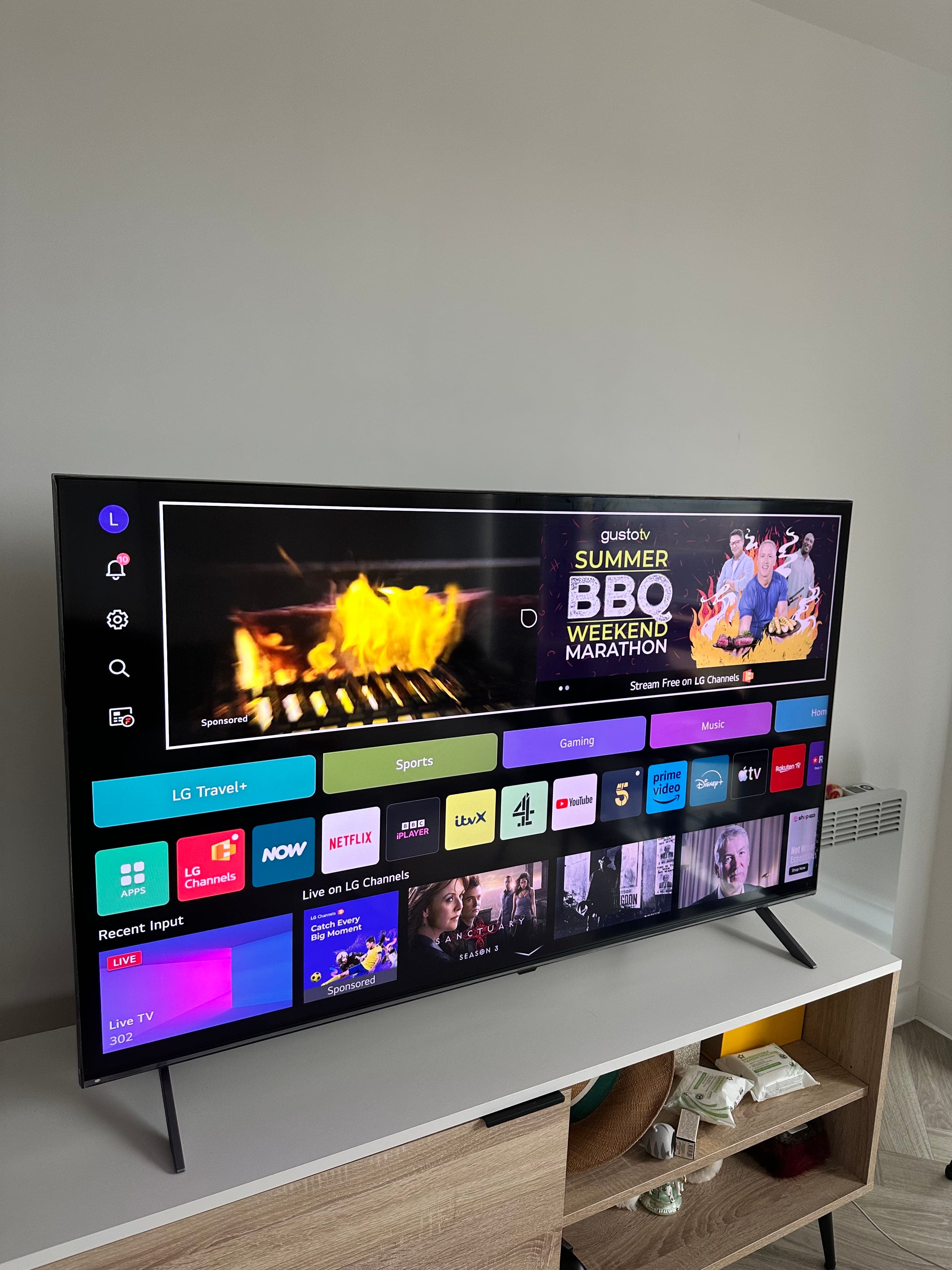 • LG QNED 4K Smart TV – 55 inch — £350, صورة 1 من 1