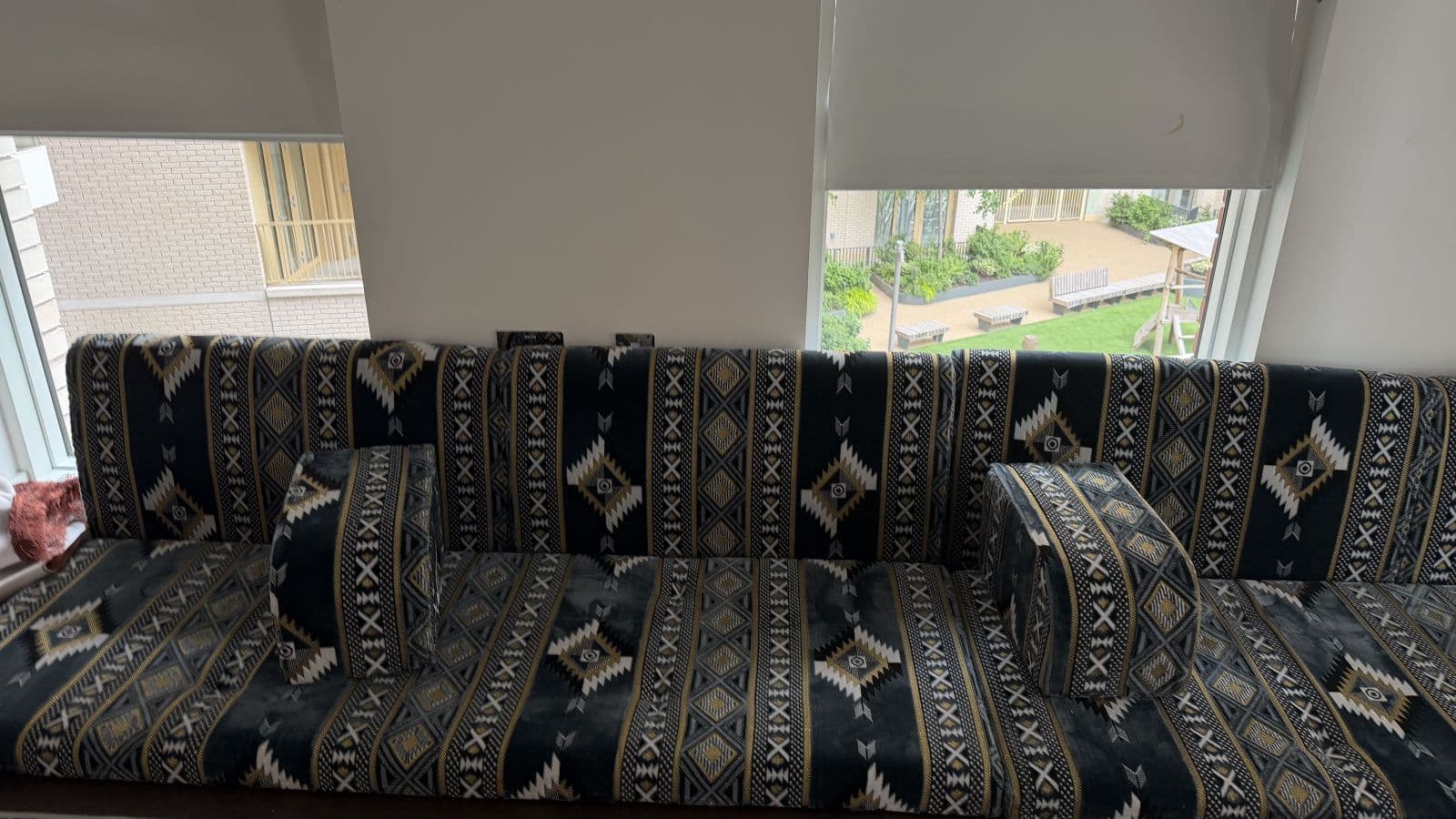 Traditional Gulf Majlis Seating Set, صورة 1 من 2